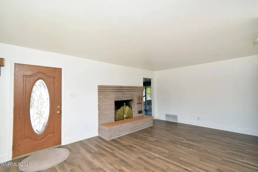 10 J, Sparks, Nevada 89431, 4 Bedrooms Bedrooms, ,2 BathroomsBathrooms,Residential,Residential,J,260004393