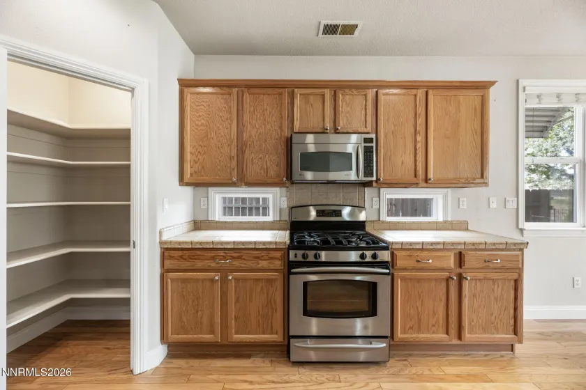 913 Lakeview, Dayton, Nevada 89403, 3 Bedrooms Bedrooms, ,2 BathroomsBathrooms,Residential,Residential,Lakeview,260004395