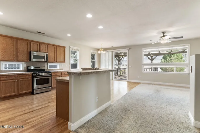 913 Lakeview, Dayton, Nevada 89403, 3 Bedrooms Bedrooms, ,2 BathroomsBathrooms,Residential,Residential,Lakeview,260004395