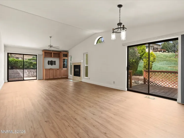 1000 Thompson, Carson City, Nevada 89703, 2 Bedrooms Bedrooms, ,2 BathroomsBathrooms,Residential,Residential,Thompson,260004397