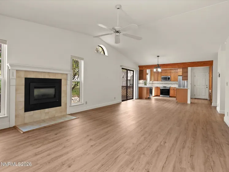 1000 Thompson, Carson City, Nevada 89703, 2 Bedrooms Bedrooms, ,2 BathroomsBathrooms,Residential,Residential,Thompson,260004397