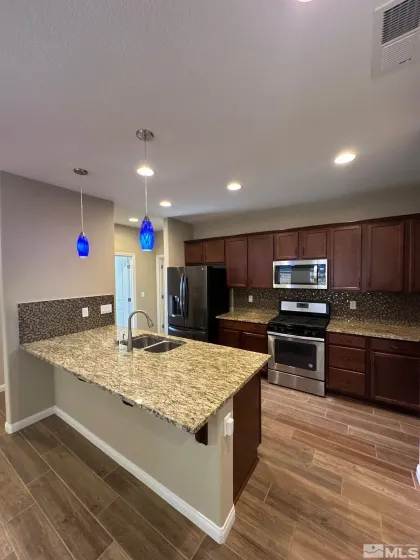 6016 Barrett, Sparks, Nevada 89436, 3 Bedrooms Bedrooms, ,2 BathroomsBathrooms,Residential Lease,Manufactured,Barrett,260004399