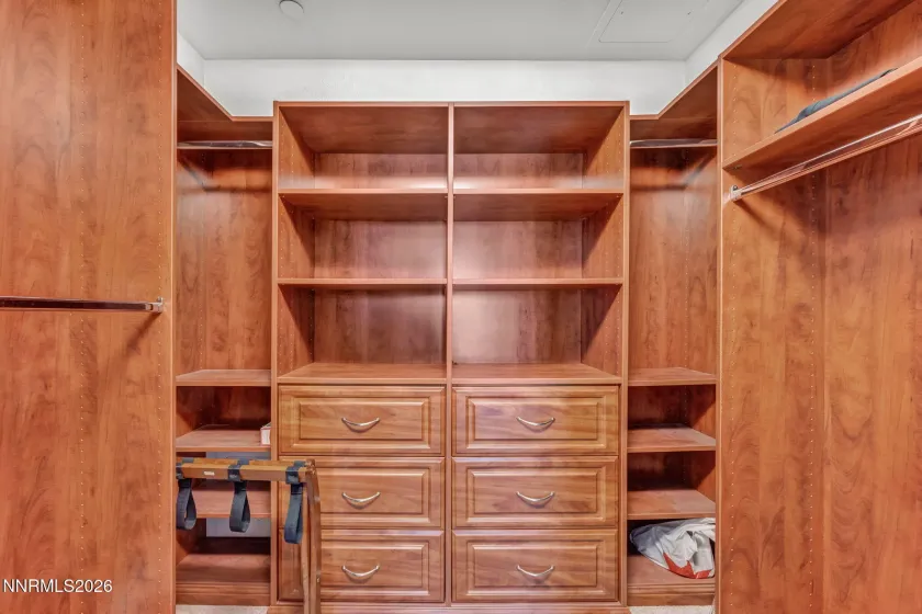 200 2nd, Reno, Nevada 89501, 2 Bedrooms Bedrooms, ,3 BathroomsBathrooms,Residential,Residential,2nd,260004400