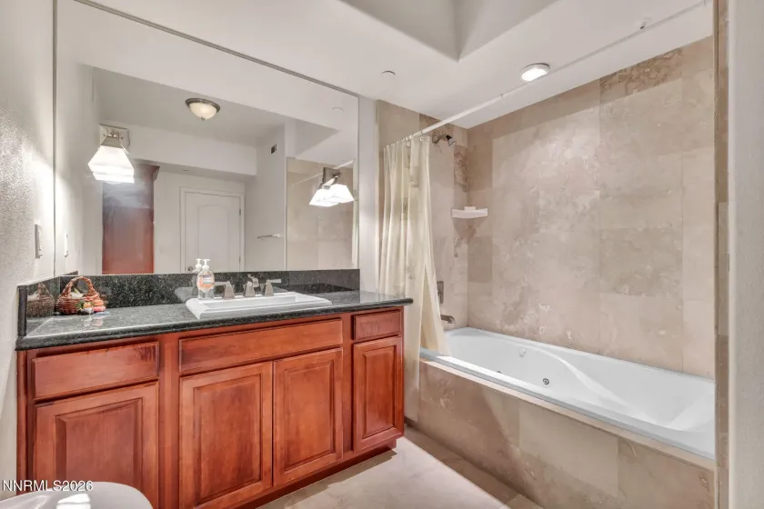 200 2nd, Reno, Nevada 89501, 2 Bedrooms Bedrooms, ,3 BathroomsBathrooms,Residential,Residential,2nd,260004400