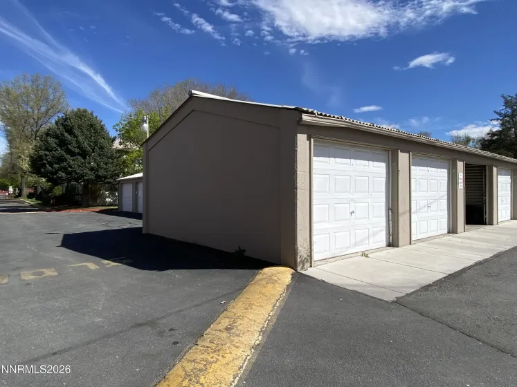 1945 4th, Sparks, Nevada 89431, 2 Bedrooms Bedrooms, ,1 BathroomBathrooms,Residential,Residential,4th,260004406