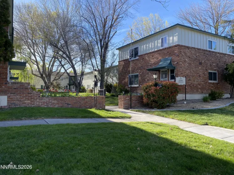 1945 4th, Sparks, Nevada 89431, 2 Bedrooms Bedrooms, ,1 BathroomBathrooms,Residential,Residential,4th,260004406