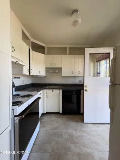 1945 4th, Sparks, Nevada 89431, 2 Bedrooms Bedrooms, ,1 BathroomBathrooms,Residential,Residential,4th,260004406