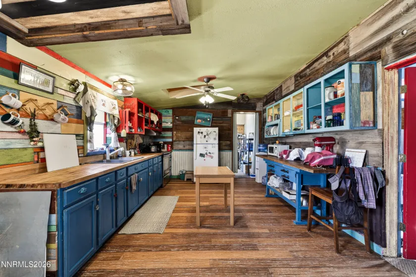 6877 Victor, Fallon, Nevada 89406, 3 Bedrooms Bedrooms, ,2 BathroomsBathrooms,Residential,Residential,Victor,260004413