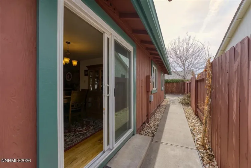 729 Palmwood, Sparks, Nevada 89434, 3 Bedrooms Bedrooms, ,2 BathroomsBathrooms,Residential,Residential,Palmwood,260002607