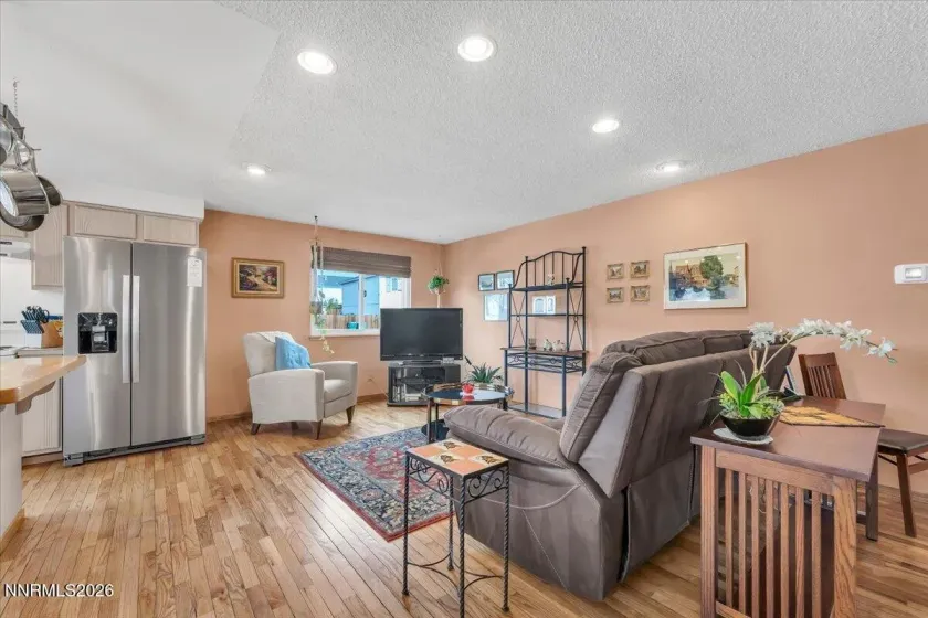 729 Palmwood, Sparks, Nevada 89434, 3 Bedrooms Bedrooms, ,2 BathroomsBathrooms,Residential,Residential,Palmwood,260002607