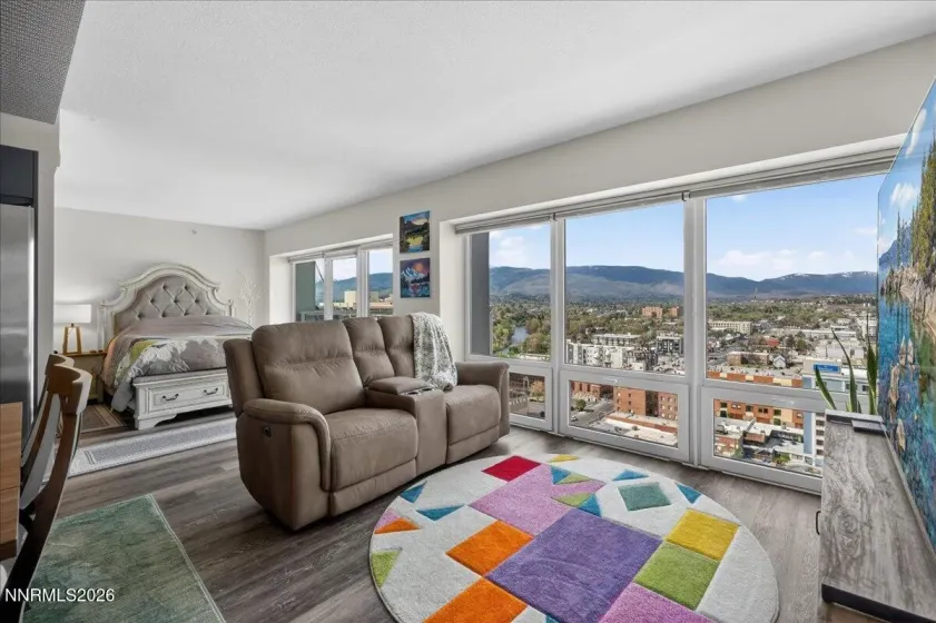 255 Sierra, Reno, Nevada 89501, ,1 BathroomBathrooms,Residential,Residential,Sierra,260004415