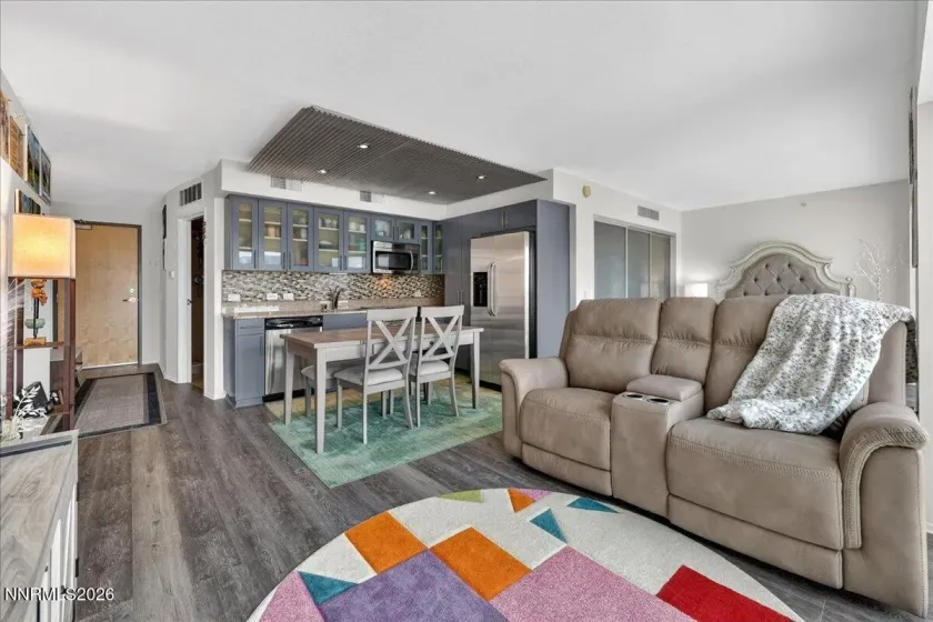 255 Sierra, Reno, Nevada 89501, ,1 BathroomBathrooms,Residential,Residential,Sierra,260004415