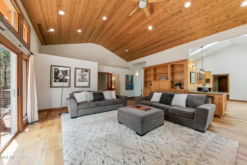 293 Cedar, Stateline, Nevada 89449, 3 Bedrooms Bedrooms, ,3 BathroomsBathrooms,Residential,Residential,Cedar,260004422