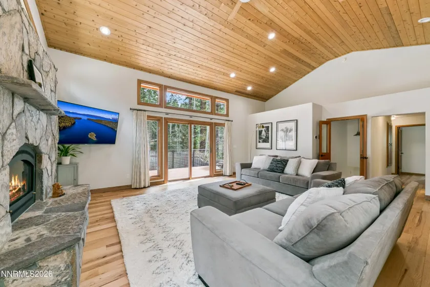 293 Cedar, Stateline, Nevada 89449, 3 Bedrooms Bedrooms, ,3 BathroomsBathrooms,Residential,Residential,Cedar,260004422