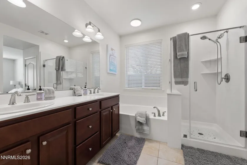 10270 Gold Mine, Reno, Nevada 89521, 4 Bedrooms Bedrooms, ,2 BathroomsBathrooms,Residential Lease,Manufactured,Gold Mine,260004425