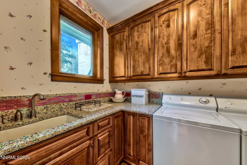 229 Five Creek, Gardnerville, Nevada 89460, 10 Bedrooms Bedrooms, ,10 BathroomsBathrooms,Residential,Residential,Five Creek,260004426