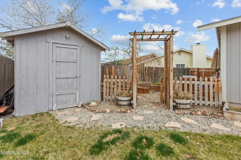 332 Woodside, Dayton, Nevada 89403, 3 Bedrooms Bedrooms, ,2 BathroomsBathrooms,Residential,Residential,Woodside,260003818