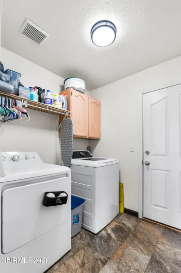 5287 Offenhauser, Winnemucca, Nevada 89445, 3 Bedrooms Bedrooms, ,2 BathroomsBathrooms,Residential,Residential,Offenhauser,260004430