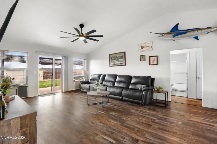 5287 Offenhauser, Winnemucca, Nevada 89445, 3 Bedrooms Bedrooms, ,2 BathroomsBathrooms,Residential,Residential,Offenhauser,260004430