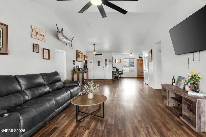 5287 Offenhauser, Winnemucca, Nevada 89445, 3 Bedrooms Bedrooms, ,2 BathroomsBathrooms,Residential,Residential,Offenhauser,260004430