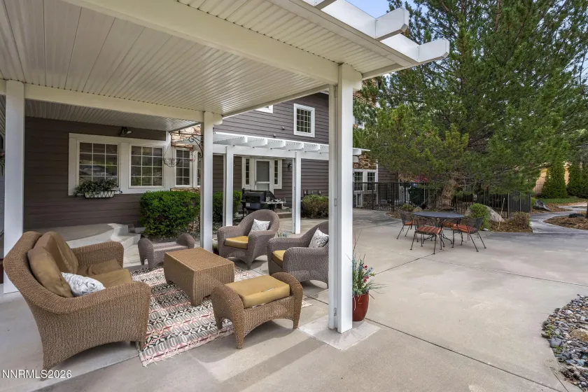 1145 Country Estates, Reno, Nevada 89511, 7 Bedrooms Bedrooms, ,6 BathroomsBathrooms,Residential,Residential,Country Estates,260004431