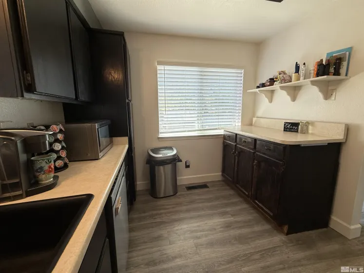 737 Hornet, Gardnerville, Nevada 89460, ,2 BathroomsBathrooms,Residential,Residential,Hornet,260004437