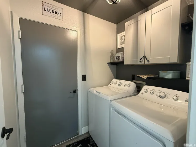 737 Hornet, Gardnerville, Nevada 89460, ,2 BathroomsBathrooms,Residential,Residential,Hornet,260004437