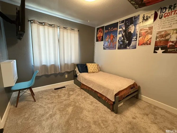 737 Hornet, Gardnerville, Nevada 89460, ,2 BathroomsBathrooms,Residential,Residential,Hornet,260004437