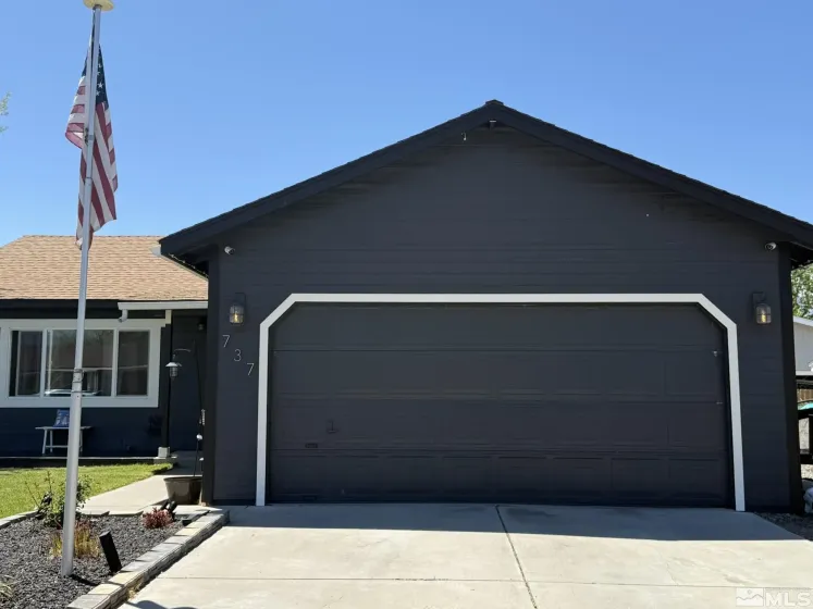737 Hornet, Gardnerville, Nevada 89460, ,2 BathroomsBathrooms,Residential,Residential,Hornet,260004437