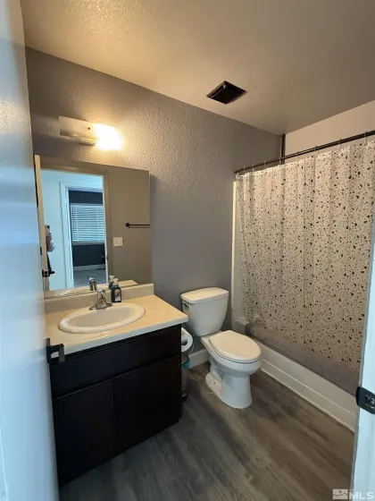 737 Hornet, Gardnerville, Nevada 89460, ,2 BathroomsBathrooms,Residential,Residential,Hornet,260004437