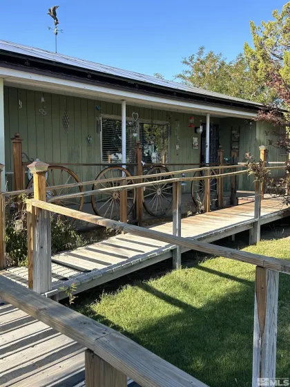 13200 Carson, Fallon, Nevada 89406, 8 Bedrooms Bedrooms, ,5 BathroomsBathrooms,Residential,Residential,Carson,240011432