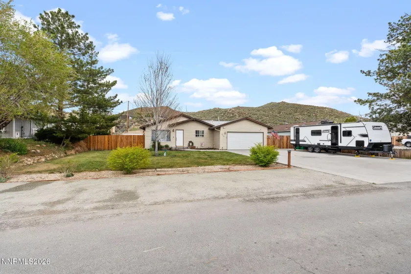 8648 Aquifer, Reno, Nevada 89506, 3 Bedrooms Bedrooms, ,2 BathroomsBathrooms,Residential,Residential,Aquifer,260004442