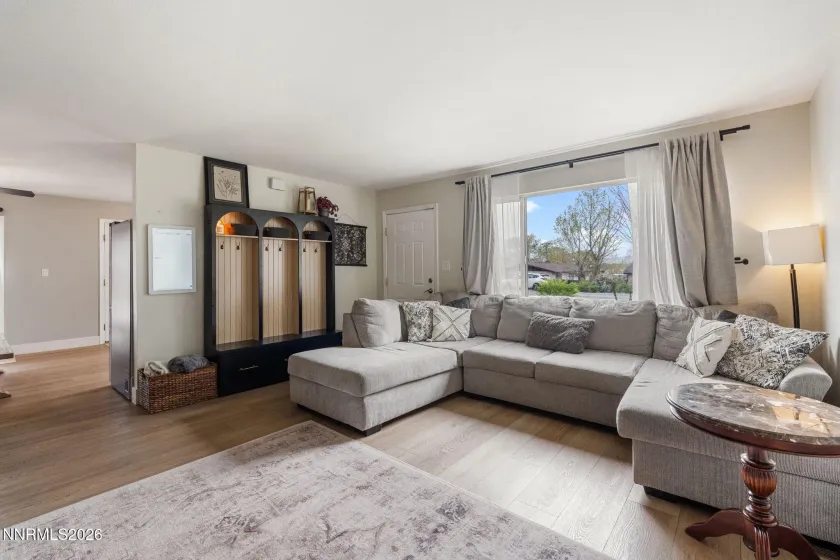 8648 Aquifer, Reno, Nevada 89506, 3 Bedrooms Bedrooms, ,2 BathroomsBathrooms,Residential,Residential,Aquifer,260004442