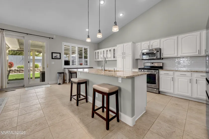 7970 Cadiz, Sparks, Nevada 89436, 3 Bedrooms Bedrooms, ,3 BathroomsBathrooms,Residential,Residential,Cadiz,260004443