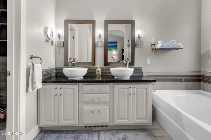 7970 Cadiz, Sparks, Nevada 89436, 3 Bedrooms Bedrooms, ,3 BathroomsBathrooms,Residential,Residential,Cadiz,260004443