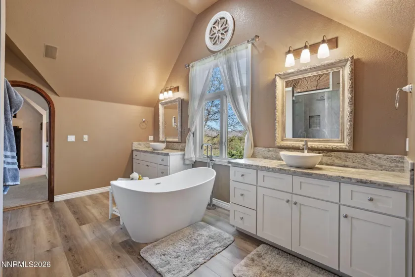 7850 Kevin, Reno, Nevada 89511, 3 Bedrooms Bedrooms, ,5 BathroomsBathrooms,Residential,Residential,Kevin,260004444