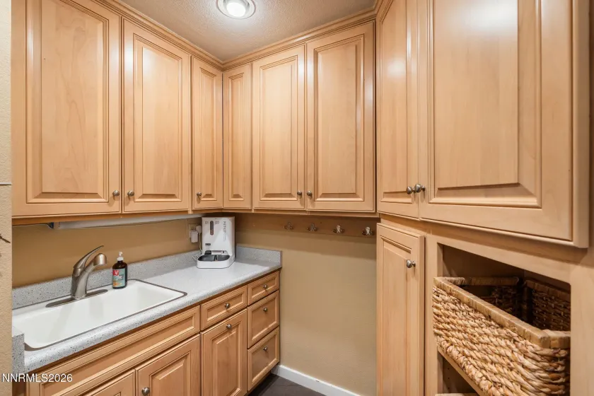 7850 Kevin, Reno, Nevada 89511, 3 Bedrooms Bedrooms, ,5 BathroomsBathrooms,Residential,Residential,Kevin,260004444