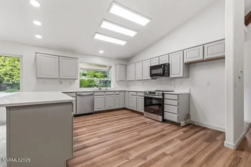 3618 Hemlock, Reno, Nevada 89509, 4 Bedrooms Bedrooms, ,2 BathroomsBathrooms,Residential,Residential,Hemlock,260004445