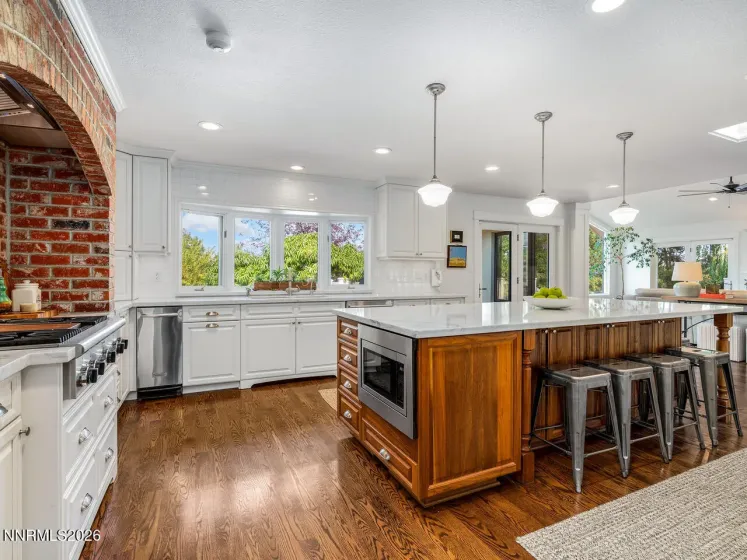 1965 Palmira, Reno, Nevada 89511, 4 Bedrooms Bedrooms, ,3 BathroomsBathrooms,Residential,Residential,Palmira,260004447