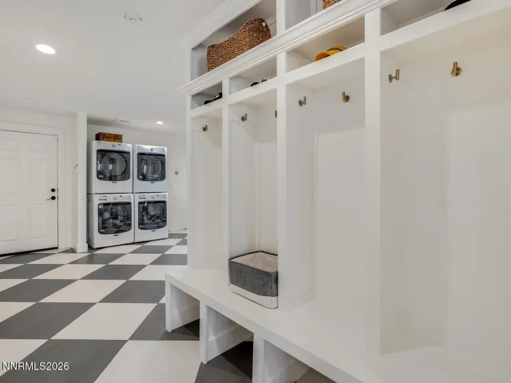 1965 Palmira, Reno, Nevada 89511, 4 Bedrooms Bedrooms, ,3 BathroomsBathrooms,Residential,Residential,Palmira,260004447