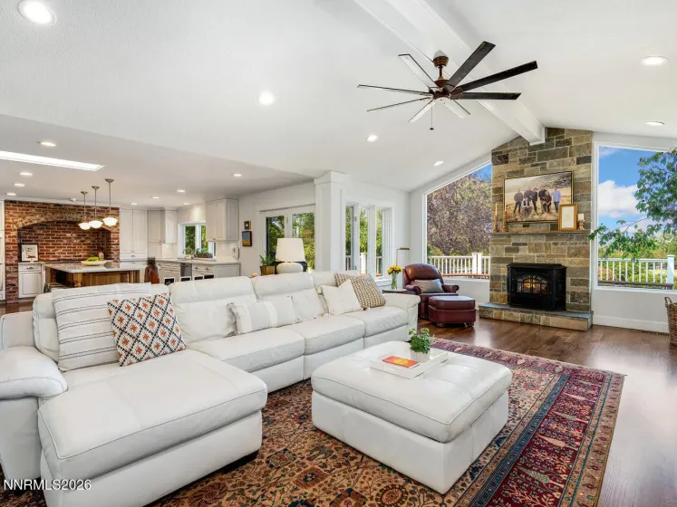 1965 Palmira, Reno, Nevada 89511, 4 Bedrooms Bedrooms, ,3 BathroomsBathrooms,Residential,Residential,Palmira,260004447