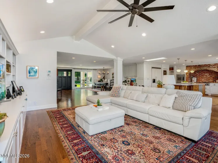 1965 Palmira, Reno, Nevada 89511, 4 Bedrooms Bedrooms, ,3 BathroomsBathrooms,Residential,Residential,Palmira,260004447