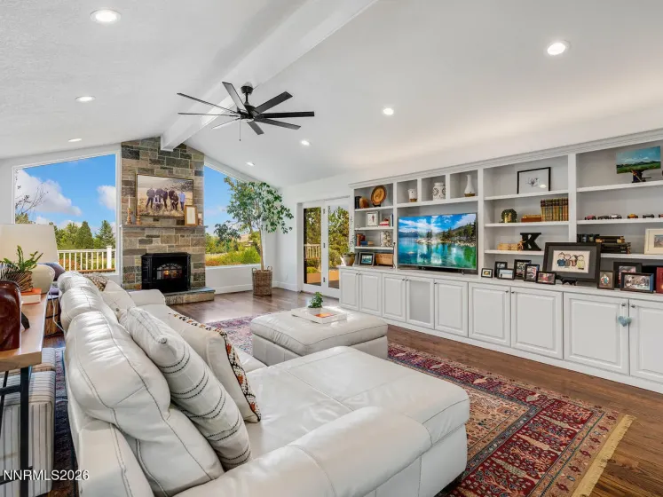 1965 Palmira, Reno, Nevada 89511, 4 Bedrooms Bedrooms, ,3 BathroomsBathrooms,Residential,Residential,Palmira,260004447