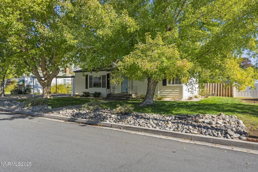 640 Robin, Reno, Nevada 89509, 3 Bedrooms Bedrooms, ,2 BathroomsBathrooms,Residential,Residential,Robin,250057149