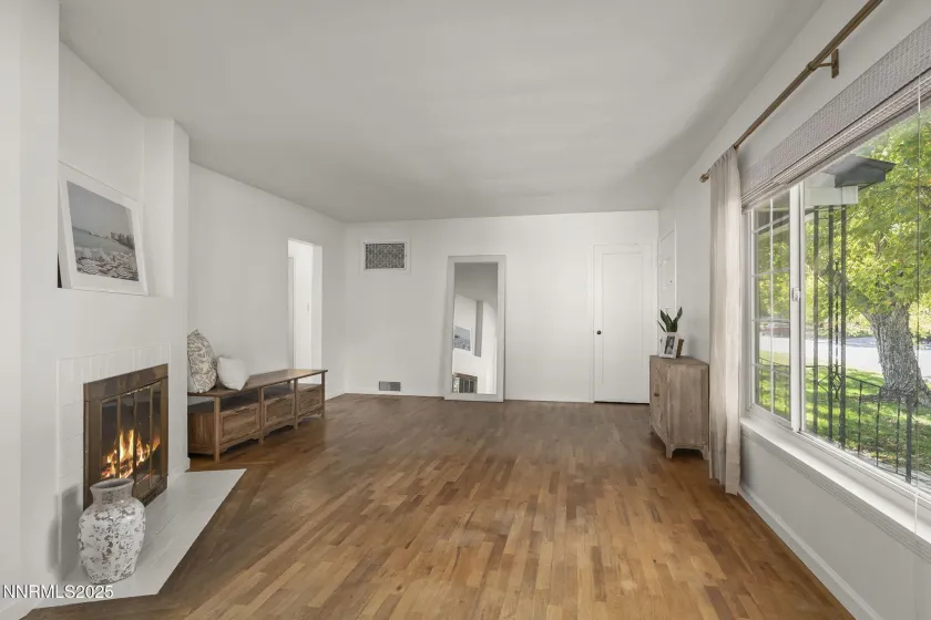 640 Robin, Reno, Nevada 89509, 3 Bedrooms Bedrooms, ,2 BathroomsBathrooms,Residential,Residential,Robin,250057149