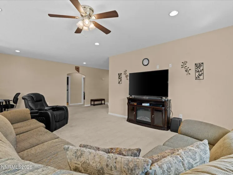 1472 Green River, Fernley, Nevada 89408, 4 Bedrooms Bedrooms, ,3 BathroomsBathrooms,Residential,Residential,Green River,260004448