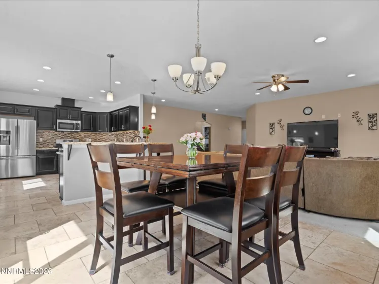 1472 Green River, Fernley, Nevada 89408, 4 Bedrooms Bedrooms, ,3 BathroomsBathrooms,Residential,Residential,Green River,260004448