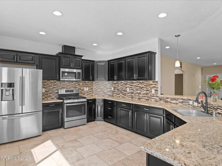 1472 Green River, Fernley, Nevada 89408, 4 Bedrooms Bedrooms, ,3 BathroomsBathrooms,Residential,Residential,Green River,260004448