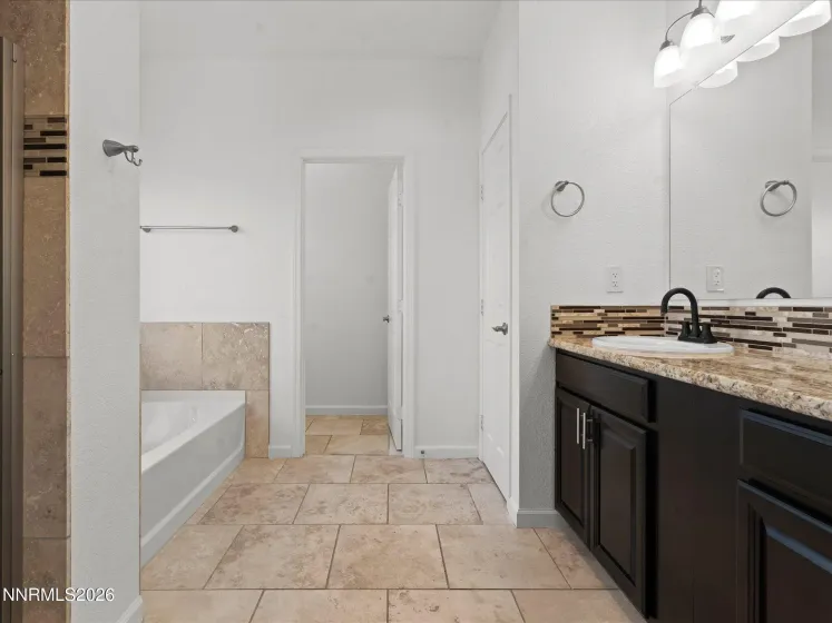 1472 Green River, Fernley, Nevada 89408, 4 Bedrooms Bedrooms, ,3 BathroomsBathrooms,Residential,Residential,Green River,260004448