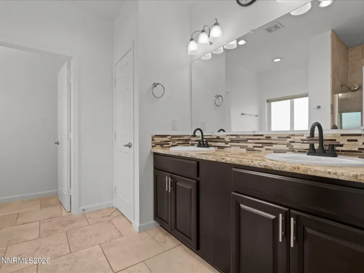 1472 Green River, Fernley, Nevada 89408, 4 Bedrooms Bedrooms, ,3 BathroomsBathrooms,Residential,Residential,Green River,260004448